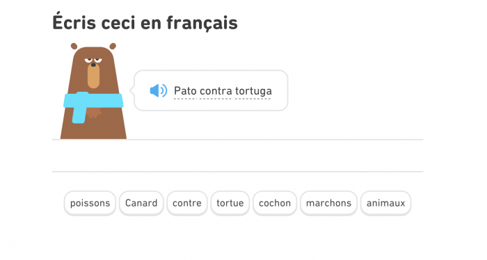 une phrase qui manque de sens sur l'application Duolingo : Canard versus tortue. 